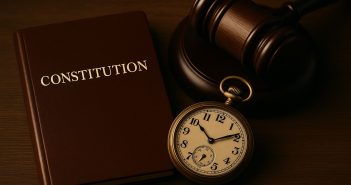 Los treinta minutos inconstitucionales Los treinta minutos inconstitucionales