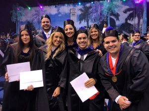 Estudiantes en la graduación 2019