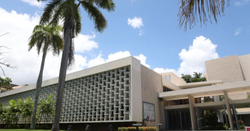 Reportaje El Nuevo Día: La Biblioteca de Derecho de la UPR: 100 años custodiando la historia jurídica